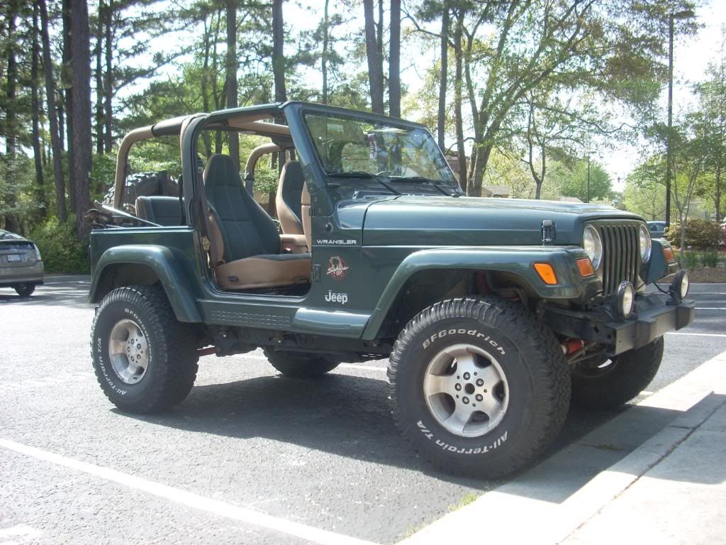 White Letter Vs Black Sidewall Jeep Enthusiast Forums